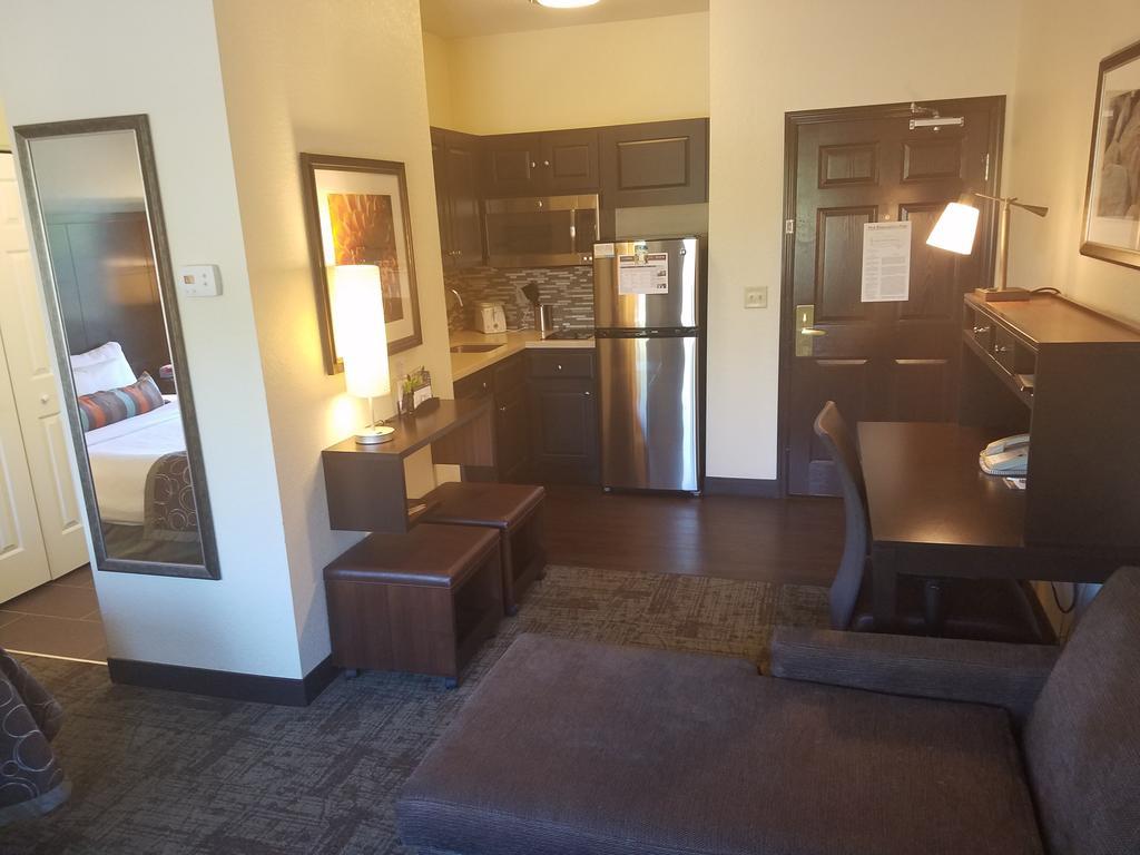 Staybridge Suites - Cincinnati North By Ihg Вест-Честер Екстер'єр фото